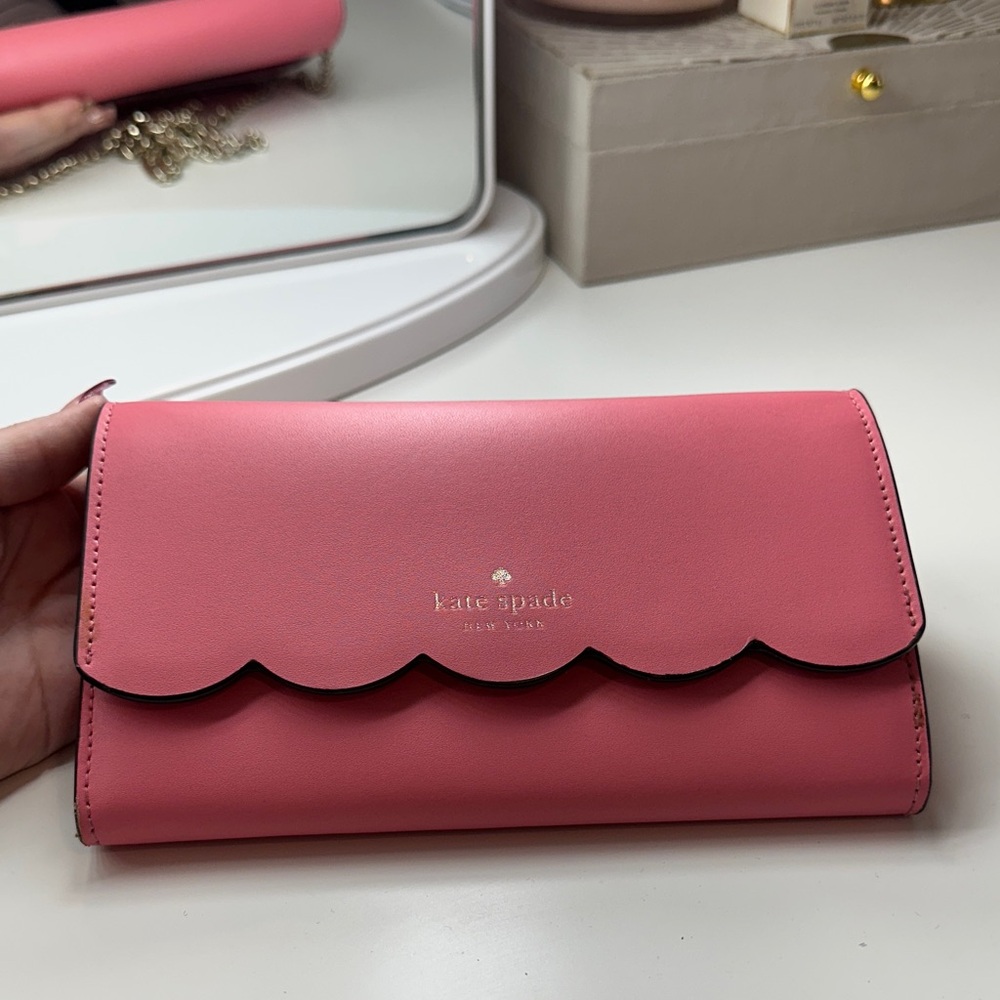 Kate Spade Pink Scalloped Wallet